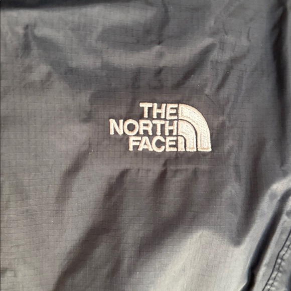 The North Face HYVENT Jacket Raincoat - Picture 16 of 17